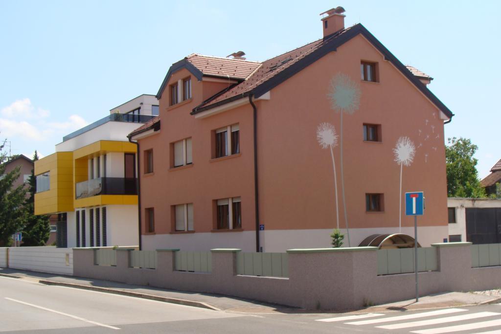 Apartmani Maltar Varazdin Exterior photo